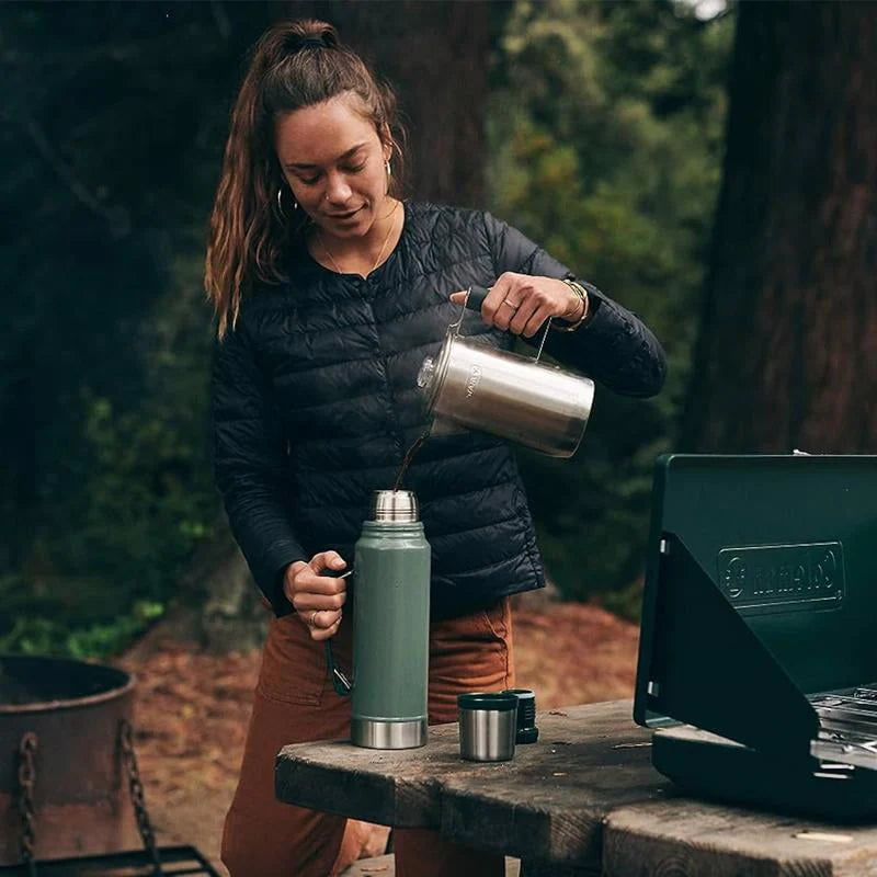 Charcoal 1.5 qt Insulated Bottle L191