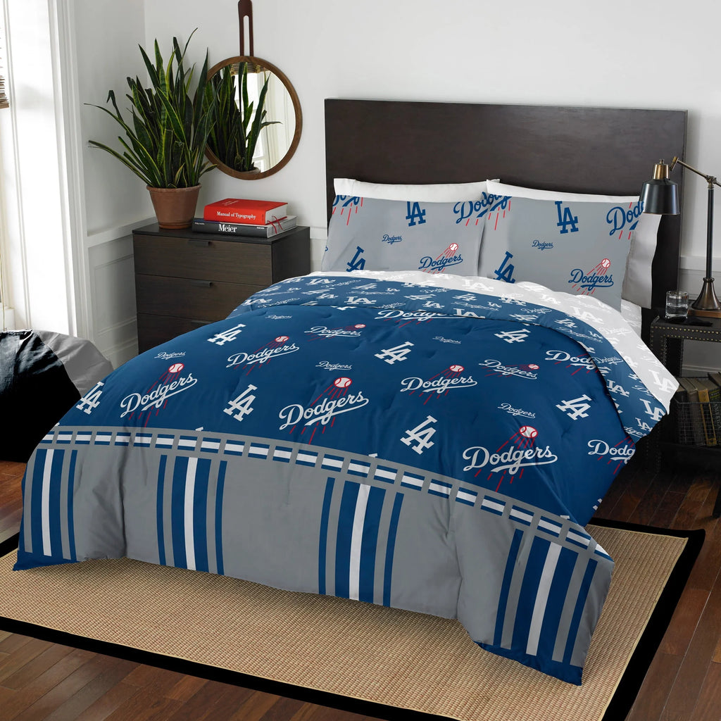 Queen Size 5 Piece Polyester Bed In Bag Set W940