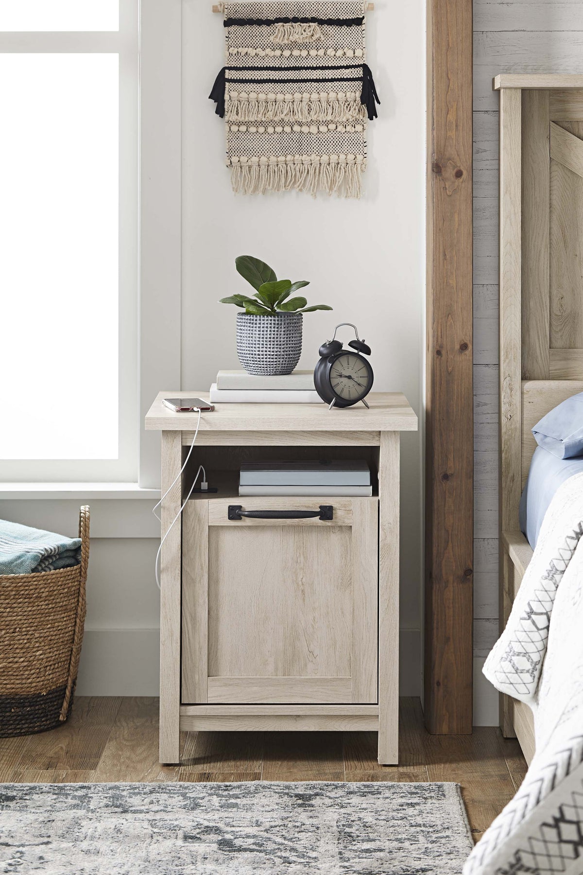 Rustic White Finish Nightstand N857547