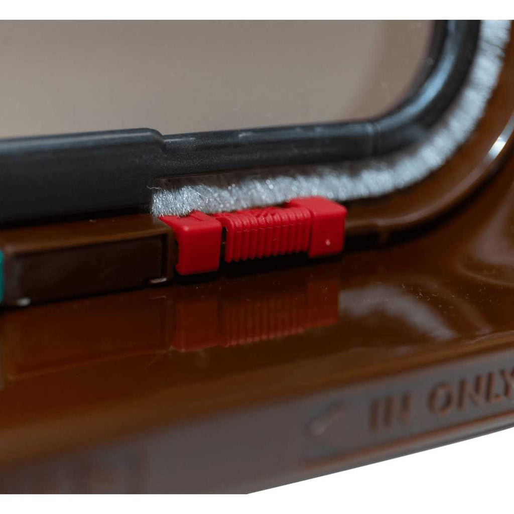 4 Way Locking Cat Flap with Door Liner E135107