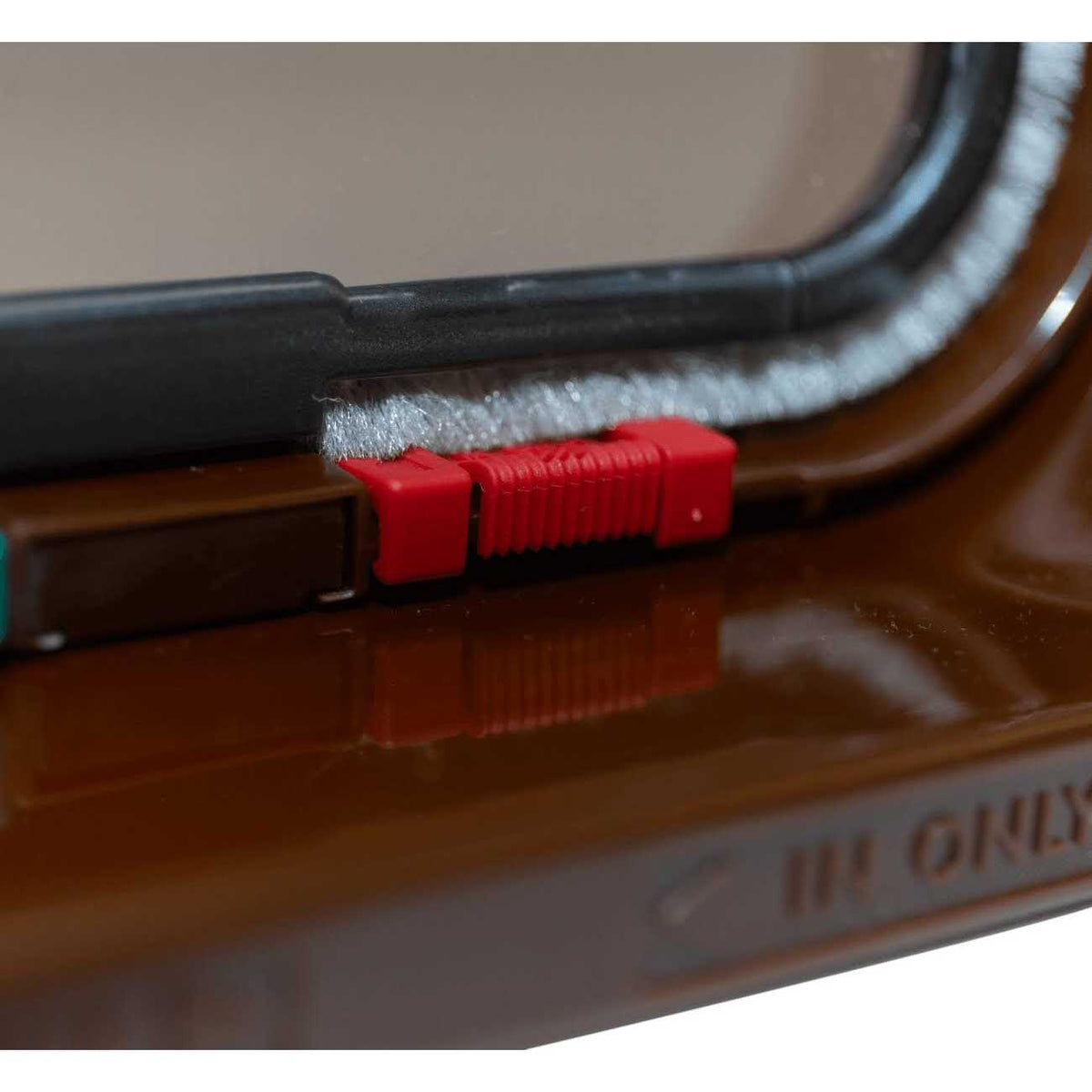 4 Way Locking Cat Flap with Door Liner E135107