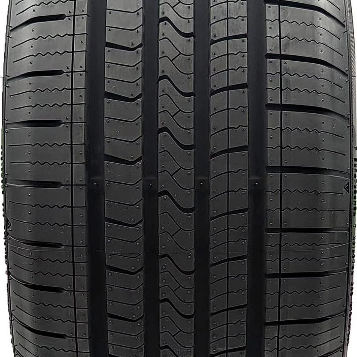 225/55R17 97V XL All Season Tire L66225
