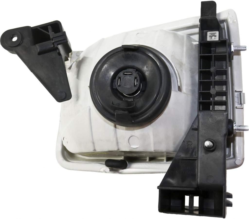 2001-2004 Toyota Tacoma Head Light Assembly Driver Side with Bulbs V550547