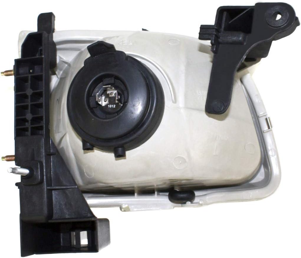 2001-2004 Toyota Tacoma Head Light Assembly Driver Side with Bulbs V550547