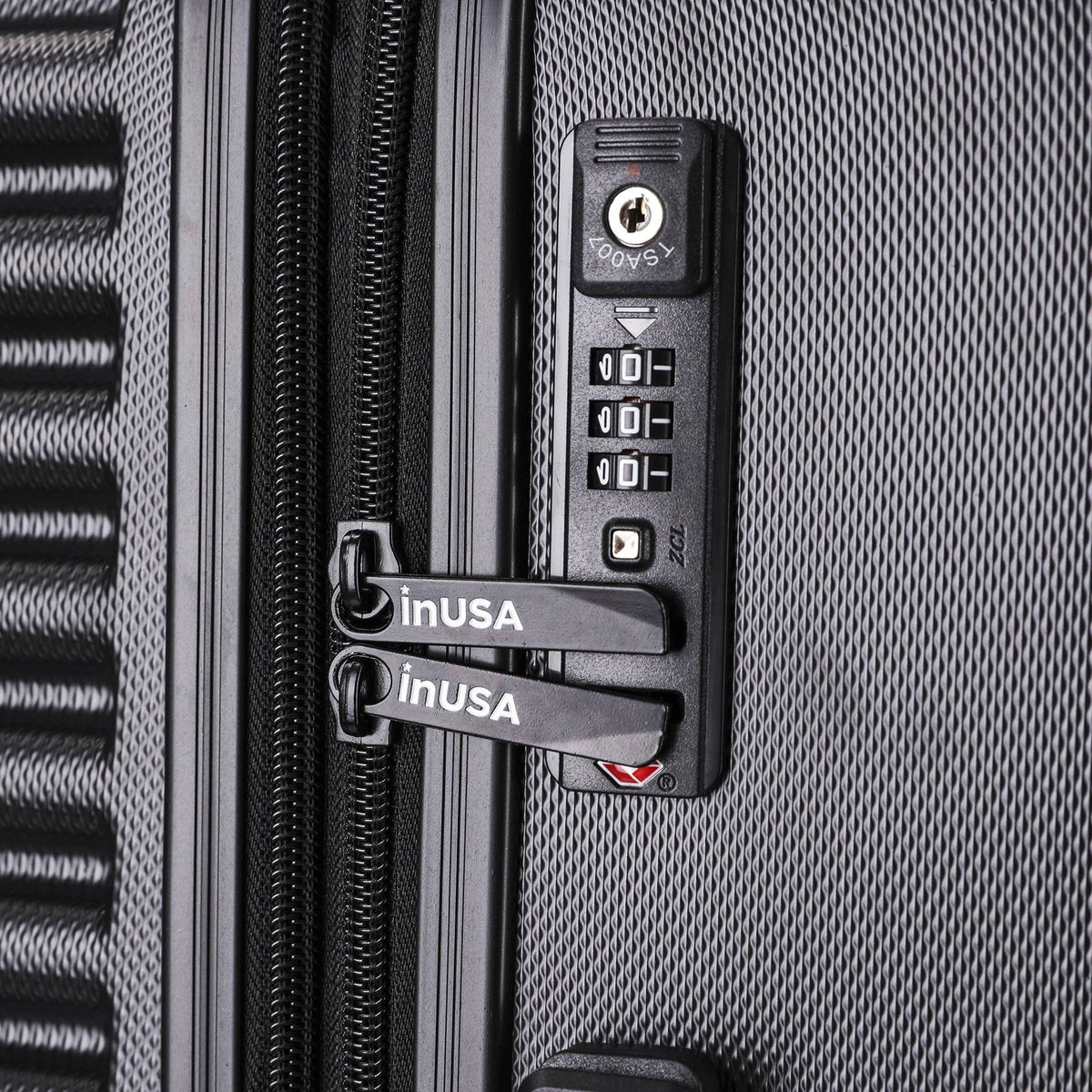 Lightweight Hardside Spinner 20 inch Carry-On N3913