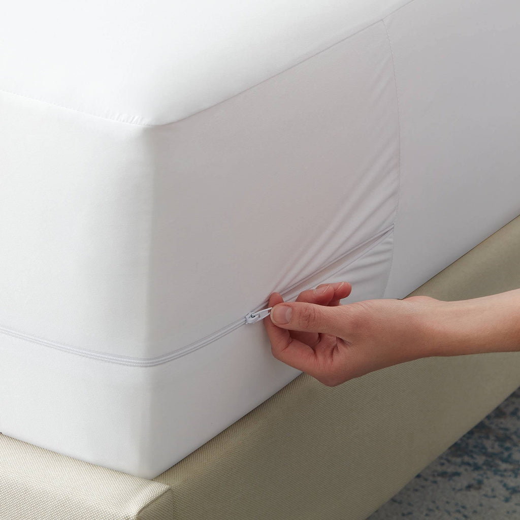 Queen Mattress Protector L653