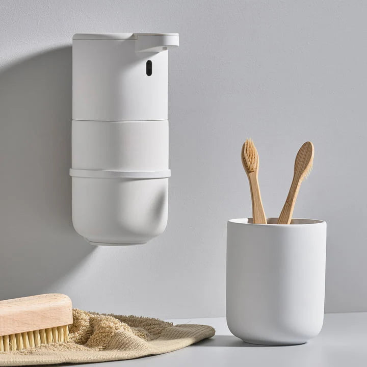 White Toothbrush Mug Y4598