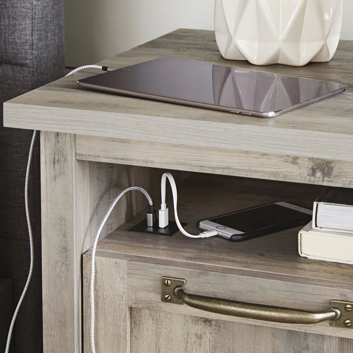 Rustic White Finish Nightstand N857547