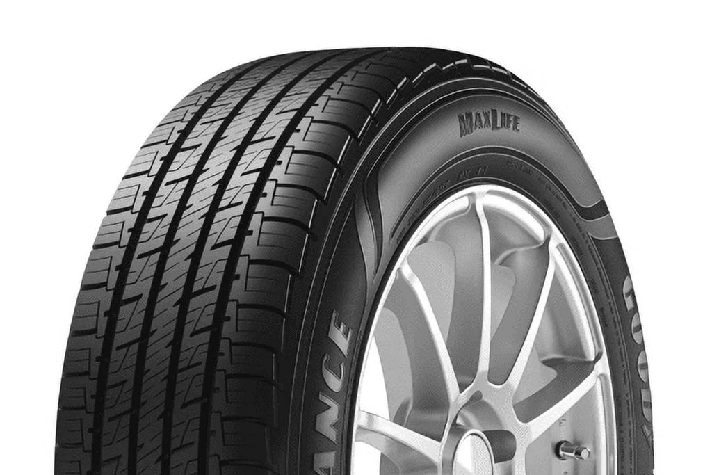 235/60R18 103V All-Season Tire P957